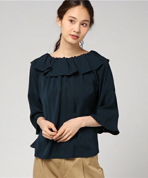 actuel（アクチュエル）の「ベネシャンラッフルブラウス（シャツ/ブラウス・レディース・オフホワイト/ネイビー/ピンク・FREE）」の2枚目の写真