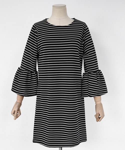 DHOLIC（ディーホリック）の「2TYPEフレアスリーブシフトワンピース（ワンピース・レディース・FREE）」の2枚目の写真