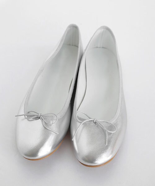 DHOLIC（ディーホリック）の「2TYPEラウンドトゥリボンポイントフラットシューズ（バレエシューズ・レディース・230/235/240/245/250）」の7枚目の写真