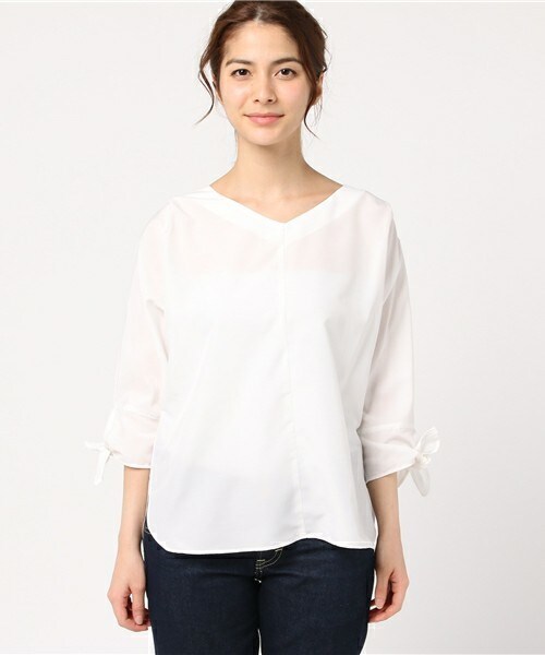 INTERPLANET（インタープラネット）の「タイプライター抜け襟リボン袖ブラウス（シャツ/ブラウス・レディース・オフホワイト/ネイビー/ピンク・FREE）」の4枚目の写真