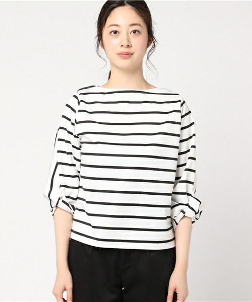 INTERPLANET(インタープラネット)の「ツイストスリーブボートネックカットソー(Tシャツ/カットソー・レディース・オフホワイト/ブラック/グレー・FREE)」の4枚目の写真