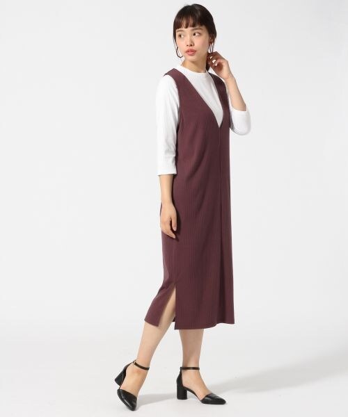 LOWRYS FARM(ローリーズファーム)の「カットVネックジャンスカ2P(ワンピース/ドレス・ブラック/レッド)」の2枚目の写真