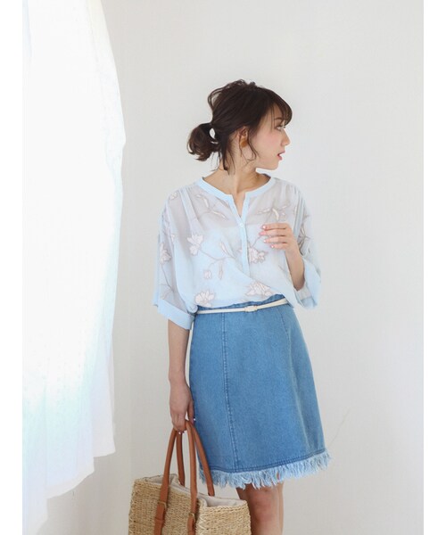 MERCURYDUO（マーキュリーデュオ）の「デニムフリンジスカート（スカート・レディース・アイスブルー/ネイビー・S/M）」の7枚目の写真