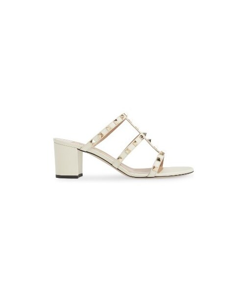 VALENTINO（ヴァレンティノ）の「Women's Valentino Rockstud Mule（サンダル・レディース・Black/White・5.5US / 35.5EU/5US / 35EU/6.5US / 36.5EU/6US / 36EU/7.5US / 37.5EU/7US / 37EU/8.5US / 38.5EU/8US / 38EU/9.5US / 39.5EU/9US / 39EU/10.5US / 40.5EU/10US / 40EU/11.5US / 41.5EU/11US / 41EU）」の3枚目の写真