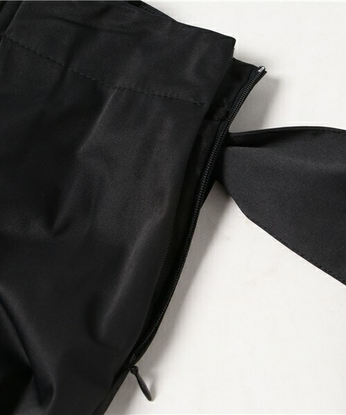 INTERPLANET（インタープラネット）の「リボン付タックフレアミディ丈スカート（スカート・レディース・ブラック/オリーブ/ブルー・FREE）」の10枚目の写真