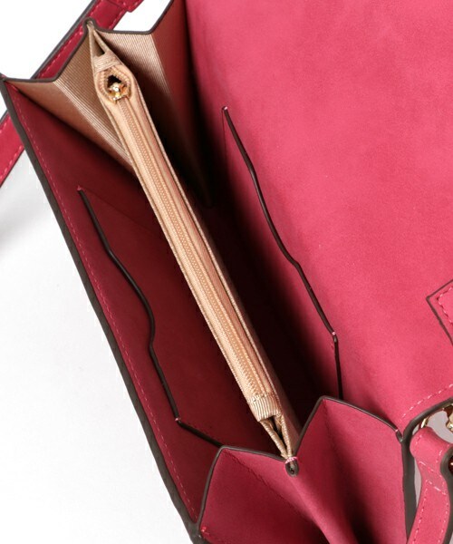 matelasse durer（マトラッセ デュレ）の「フェイクスエードSAIFU　バッグ（ショルダーバッグ・レディース・ブラック/ベージュ/ピンク・フリー）」の10枚目の写真