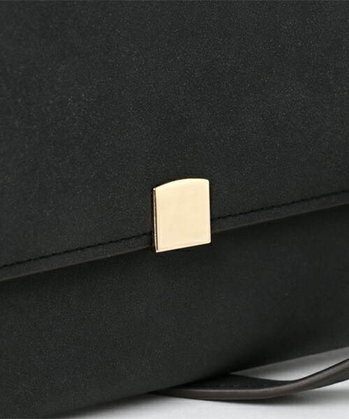 matelasse durer（マトラッセ デュレ）の「フェイクスエードSAIFU　バッグ（ショルダーバッグ・レディース・ブラック/ベージュ/ピンク・フリー）」の6枚目の写真