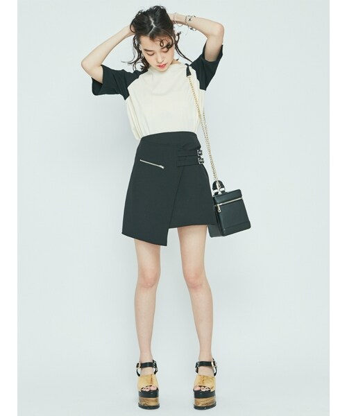 EVRIS（エヴリス）の「Beltedラップミニスカート（スカート・レディース・ブラック/ベージュ・S/M）」の4枚目の写真