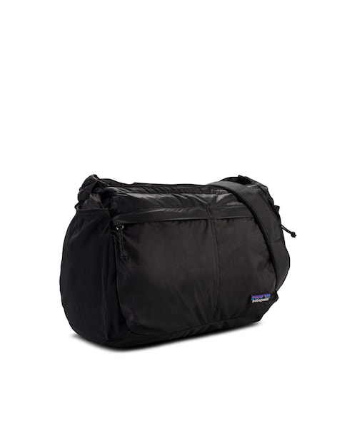 patagonia（パタゴニア）の「Lightweight Travel Courier Bag