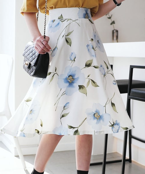 DHOLIC（ディーホリック）の「バックゴムフローラルミディスカート（スカート・レディース・FREE）」の2枚目の写真