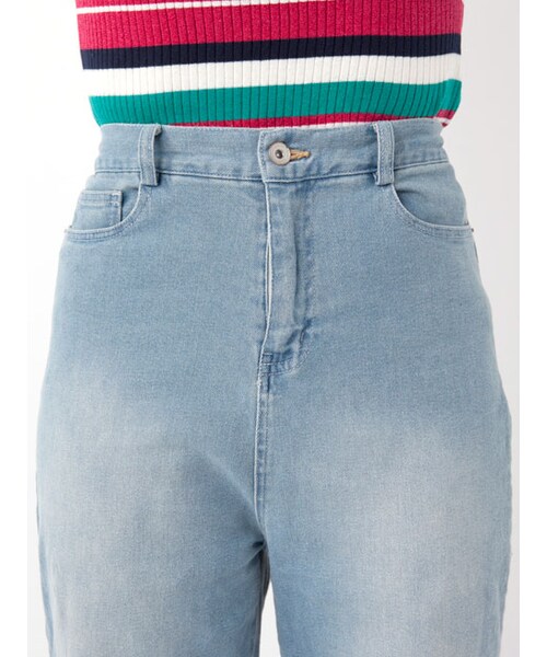 w closet（ダブルクローゼット）の「ロールアップストレートデニム（パンツ・レディース・ブリーチ/ブルー/ネイビー・FREE）」の7枚目の写真