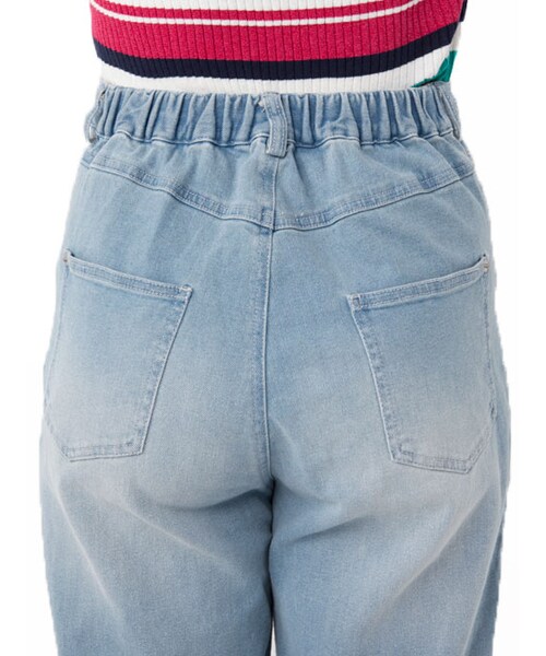 w closet（ダブルクローゼット）の「ロールアップストレートデニム（パンツ・レディース・ブリーチ/ブルー/ネイビー・FREE）」の8枚目の写真