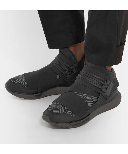 Y-3（ワイスリー）の「Y-3 Qasa Leather-Trimmed Neoprene Sneakers（スニーカー・メンズ・Black・UK10/UK10.5/UK11/UK12/UK6/UK7/UK7.5/UK8/UK8.5/UK9/UK9.5）」の2枚目の写真