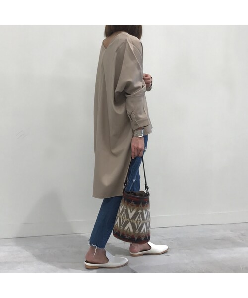 copine（コピン）の「Vネックアシンメトリープルオーバー(3color)【クリックポスト対象商品】（Tシャツ/カットソー・レディース・その他）」の13枚目の写真