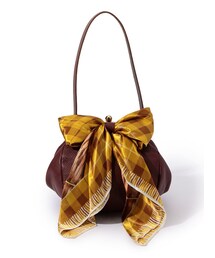 H.P.FRANCE（アッシュペーフランス）の「Sweet Heart by Lie Down I