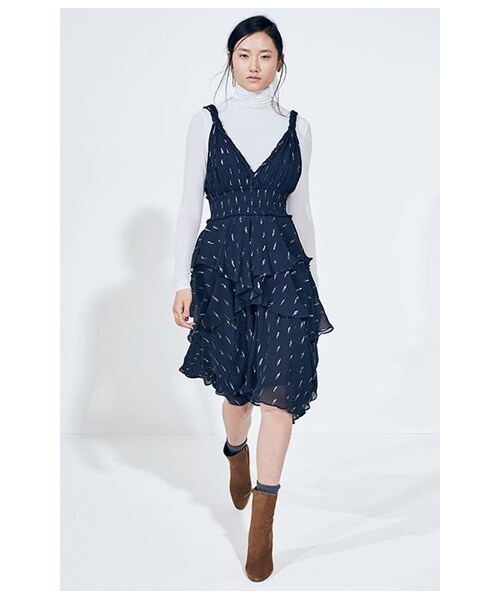 no brand(ノーブランド)の「Women's Chelsea28 Layering Turtleneck(ニット/セーター・レディース・Black/Grey/White・XX-Small/Large/Medium/Small/X-Large/X-Small)」の5枚目の写真