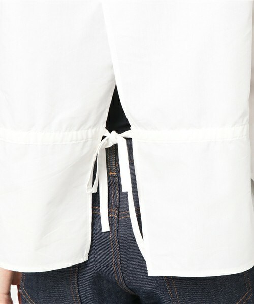 archives（アルシーヴ）の「後ろドロストシャツ（シャツ/ブラウス・レディース・オフホワイト/ホワイト×ブルー/ブラック・MEDIUM）」の10枚目の写真