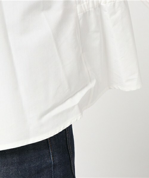 archives（アルシーヴ）の「後ろドロストシャツ（シャツ/ブラウス・レディース・オフホワイト/ホワイト×ブルー/ブラック・MEDIUM）」の9枚目の写真