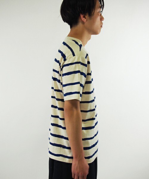 FRAPBOIS（フラボア）の「レイヤーボーダー（Tシャツ/カットソー・メンズ・ホワイト/クリーム・2/3）」の8枚目の写真