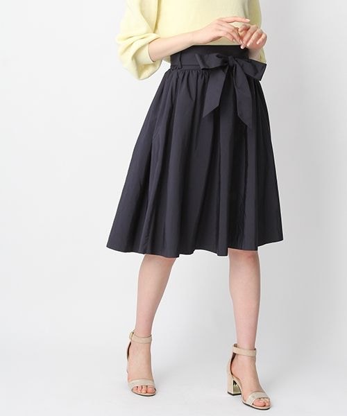 Andemiu（アンデミュウ）の「STYLEセレクトフレアスカート（スカート・ピンク/ベージュ/イエロー/ネイビー）」の4枚目の写真