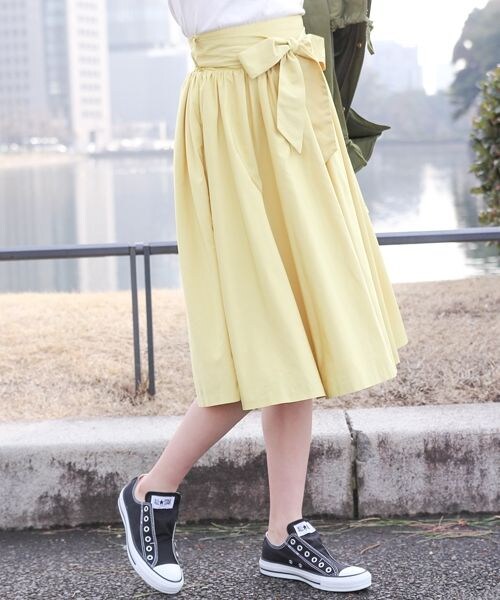 Andemiu（アンデミュウ）の「STYLEセレクトフレアスカート（スカート・ピンク/ベージュ/イエロー/ネイビー）」の5枚目の写真