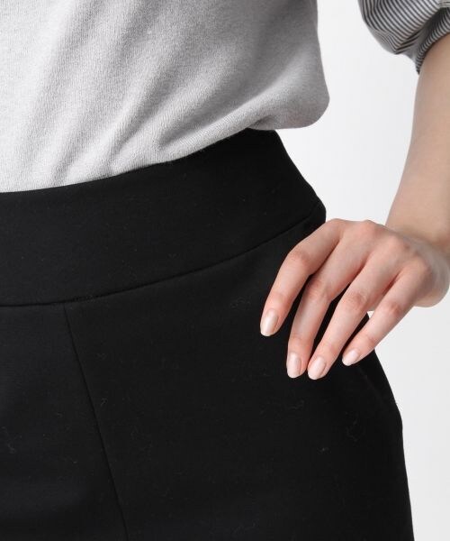 Andemiu（アンデミュウ）の「STYLEタイトスカート（スカート・グレー/ブラック/カーキ）」の14枚目の写真