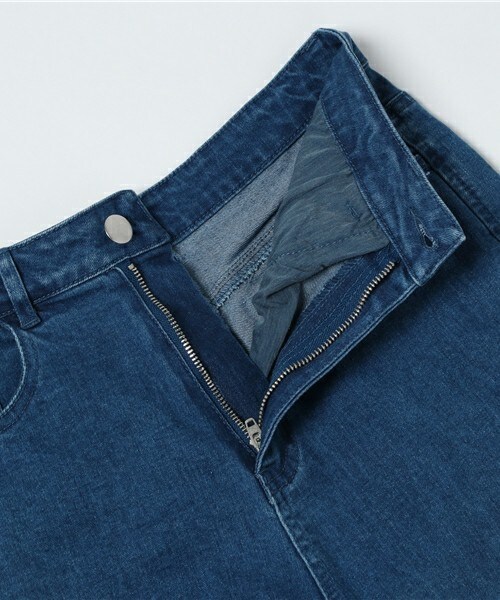 archives（アルシーヴ）の「フレイドヘムストレートデニムパンツ（デニムパンツ・レディース・ブラック/ロイヤルブルー・SMALL/MEDIUM）」の10枚目の写真