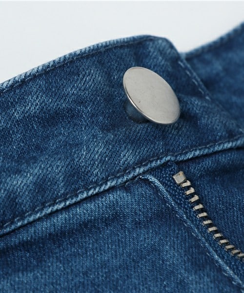 archives（アルシーヴ）の「フレイドヘムストレートデニムパンツ（デニムパンツ・レディース・ブラック/ロイヤルブルー・SMALL/MEDIUM）」の12枚目の写真