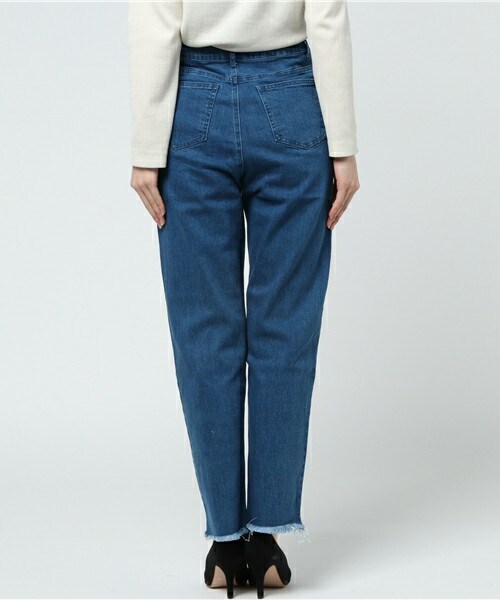 archives（アルシーヴ）の「フレイドヘムストレートデニムパンツ（デニムパンツ・レディース・ブラック/ロイヤルブルー・SMALL/MEDIUM）」の5枚目の写真