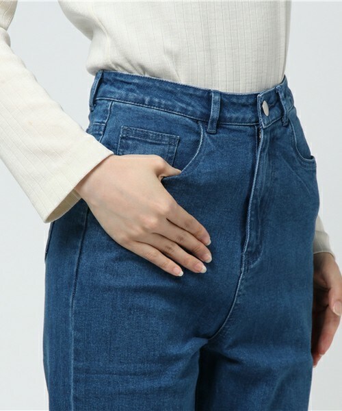 archives（アルシーヴ）の「フレイドヘムストレートデニムパンツ（デニムパンツ・レディース・ブラック/ロイヤルブルー・SMALL/MEDIUM）」の8枚目の写真