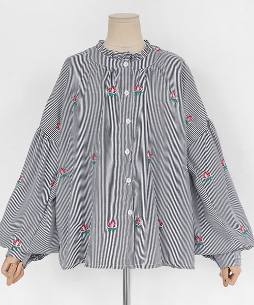 DHOLIC（ディーホリック）の「2TYPEフラワー刺繍パフスリーブブラウス（シャツ/ブラウス・レディース・FREE）」の3枚目の写真