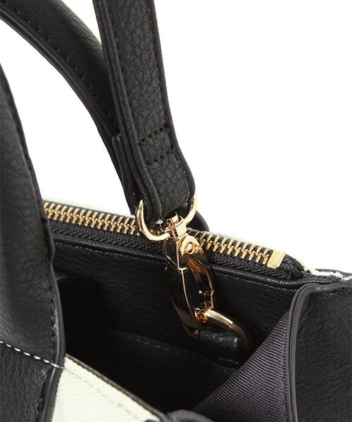 Andemiu（アンデミュウ）の「キャンバス／ＰＵミニトート（バッグ・ブラック/キャメル）」の11枚目の写真