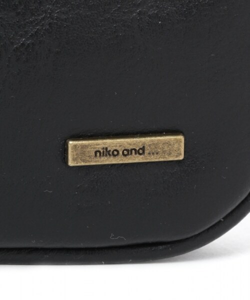 niko and...（ニコアンド）の「オリジナル 二口お財布ショルダー（バッグ・シルバー/ブラック/イエロー）」の12枚目の写真