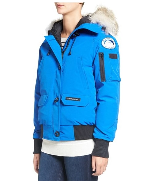 CANADA GOOSE(カナダグース)の「Women's Canada Goose 'Pbi Chilliwack' Hooded Bomber Jacket With Genuine Coyote Fur Trim(ジャケット/アウター・レディース・Blue・Small)」の4枚目の写真