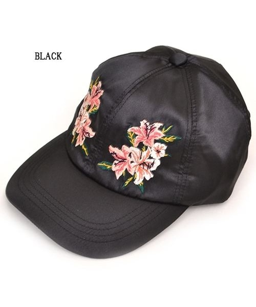 no brand（ノーブランド）の「百合の花刺繍サテンCAP（キャップ