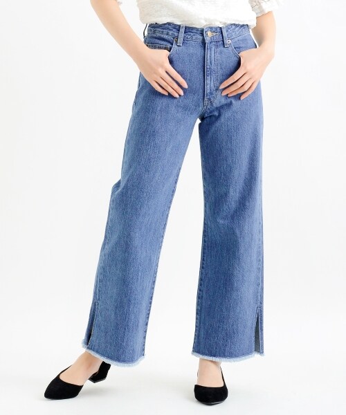 MAJESTIC LEGON(マジェスティックレゴン)の「【amelier】スリットフレアデニムパンツ(パンツ・レディース・ブルー/サックス・S/M)」の6枚目の写真