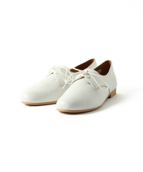 studio CLIP(スタディオクリップ)の「レザーレースアップシューズ(シューズ・ホワイト/ブラック)」の1枚目の写真