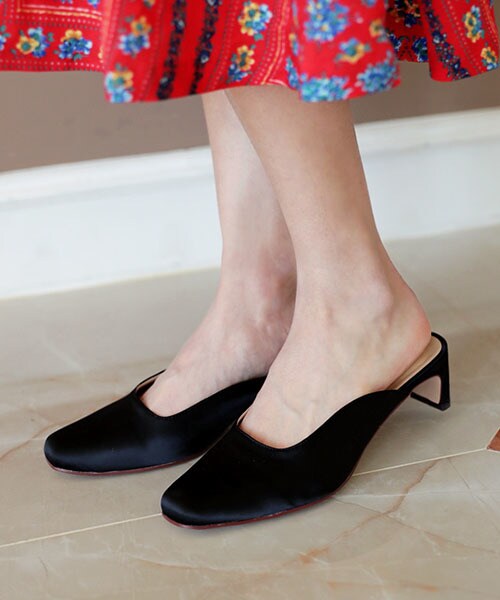 DHOLIC(ディーホリック)の「スクエアカットミドルヒールミュール(その他シューズ・レディース・230/235/240/245/250)」の1枚目の写真