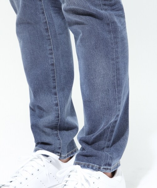 LAKOLE（ラコレ）の「ミディアムウォッシュスキニーデニムパンツ（パンツ・ミッドウォッシュ()）」の9枚目の写真