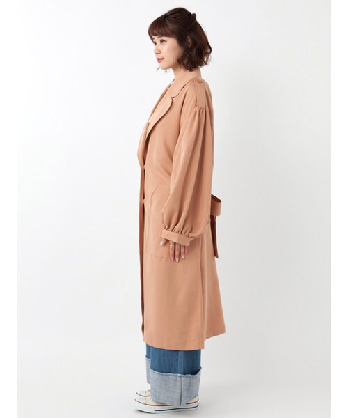 w closet（ダブルクローゼット）の「ボリューム袖ライトコート（ジャケット/アウター・レディース・Lベージュ/オレンジベージュ・FREE）」の4枚目の写真