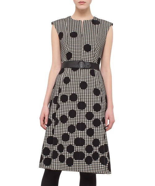 Akris Punto（アクリスプント）の「Akris punto Belted Dotted