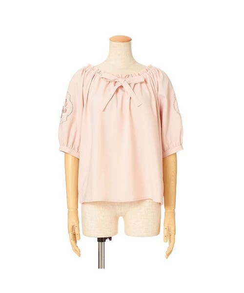 F i.n.t（フィント）の「袖カットワーク刺繍ブラウス/F&A（シャツ/ブラウス・レディース・その他）」の3枚目の写真