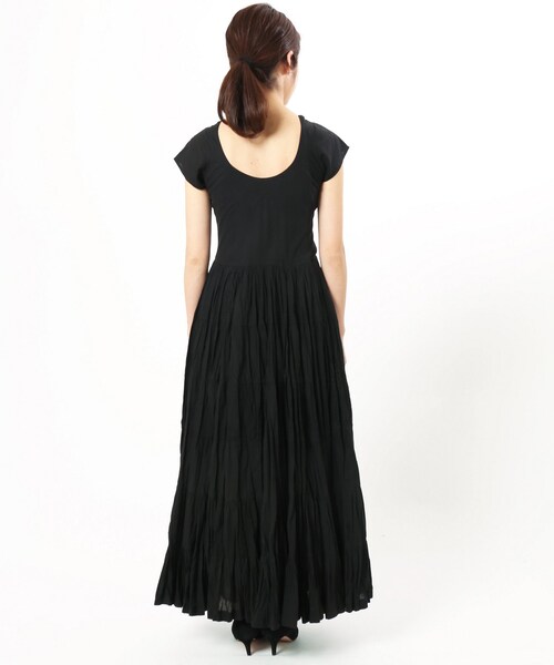 IENA(イエナ)の「《予約》MARIHA ソウゲンノニジノドレス ショートスリーブ(無地)◆(ワンピース/ドレス・ブラック/フリー/在庫あり)」の7枚目の写真