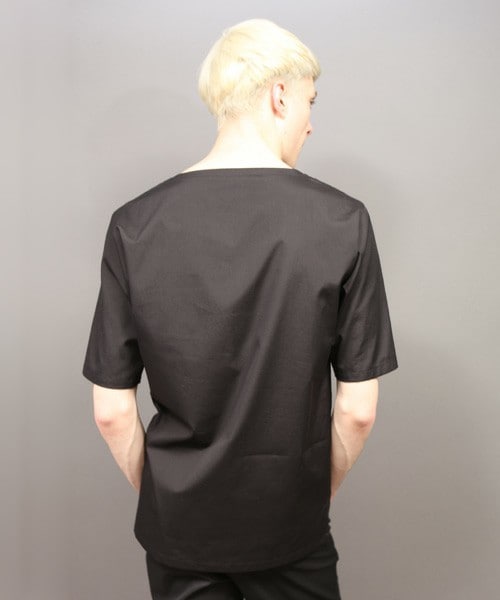 ato（アトウ）の「100/2 BROADCLOTH×SATIN BOAT NECK T（Tシャツ/カットソー・メンズ・ホワイト/ブラック/ネイビー・44/46/48）」の3枚目の写真