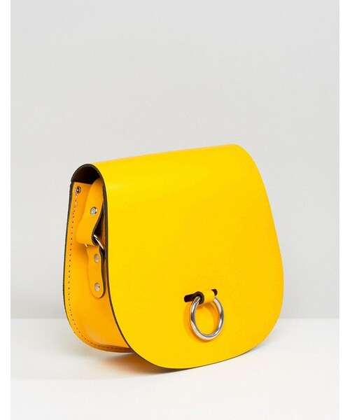 no brand（ノーブランド）の「Leather Satchel Company Saddle Bag with Bull Ring Closure（ショルダーバッグ・レディース・Double yellow・One Size）」の4枚目の写真