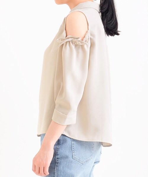 MAJESTIC LEGON（マジェスティックレゴン）の「肩あき袖リボンブラウス（トップス・レディース・アイボリー/ピンク/L/グレー・S/M）」の11枚目の写真
