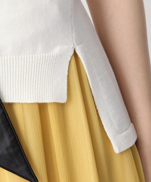 Andemiu（アンデミュウ）の「ベルトツキVネックニット（トップス・ホワイト/ネイビー）」の9枚目の写真