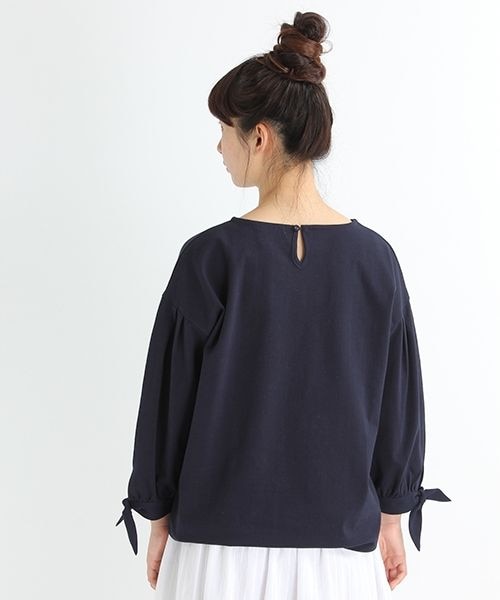 studio CLIP(スタディオクリップ)の「袖シフォンリボンプルオーバー(トップス・オフホワイト/レッド/ネイビー)」の7枚目の写真