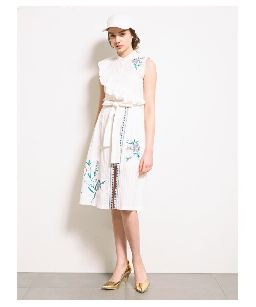 LILY BROWN（リリーブラウン）の「ラップ刺繍ショートパンツ（）」 - WEAR 