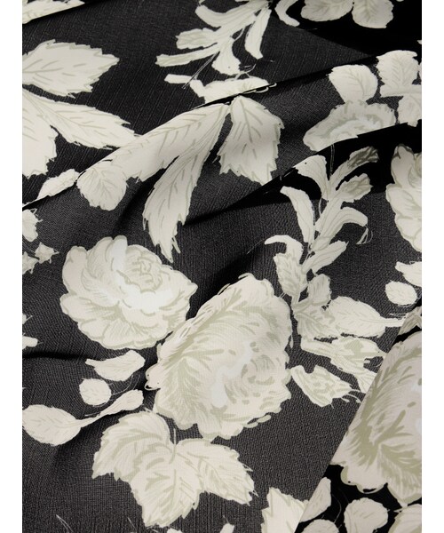 MURUA（ムルーア）の「【2017年春新作】VINTAGE FLOWERスカーフ（その他・レディース・ホワイト/ブラック・F）」の10枚目の写真